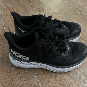 Hoka One One Clifton 7